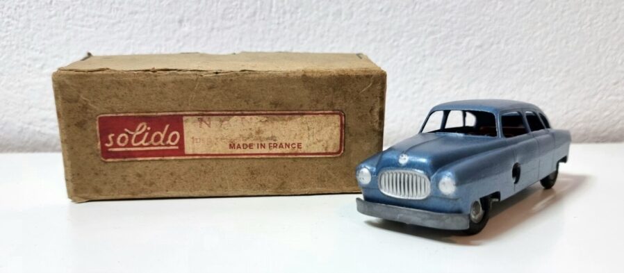 Solido Junior Matford Milord Jaune 1949/51 - 1/43 - Démontable - Moteur HS