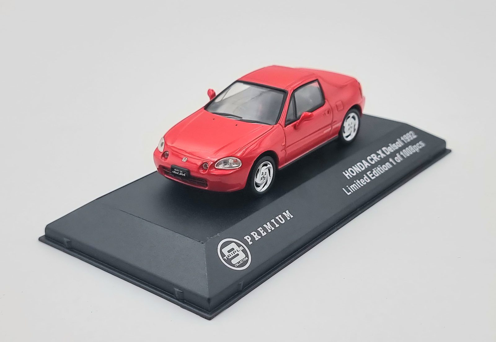 Machetă Honda CR-X Del Sol 1:43 Triple 9 3 Machetă Honda CR-X Del Sol 1:43 Triple 9 - imagine 3