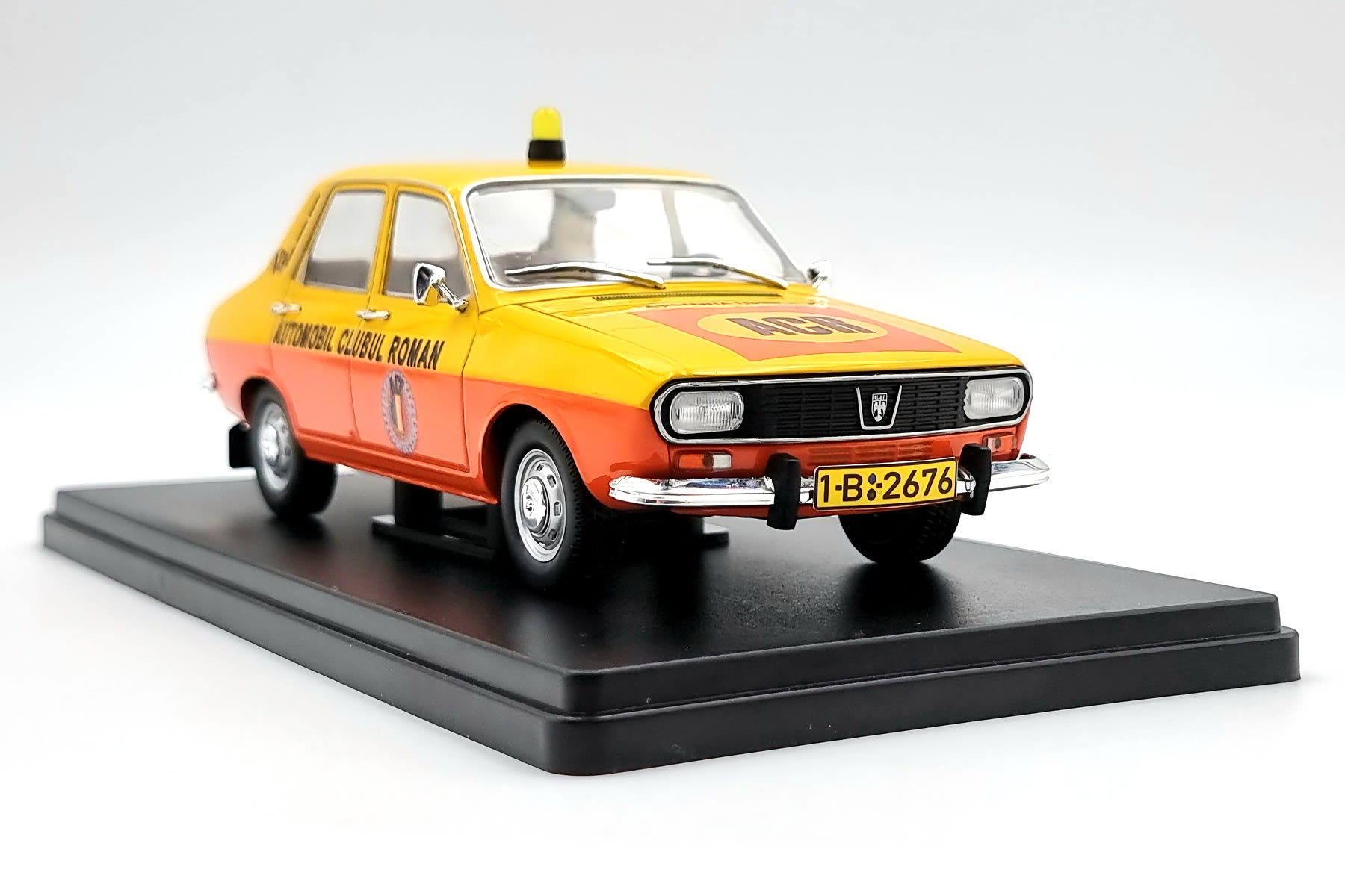 Machetă Dacia A.C.R. 1:24 White Box 3 Macheta Auto Dacia 1301 ACR 1:24 White Box