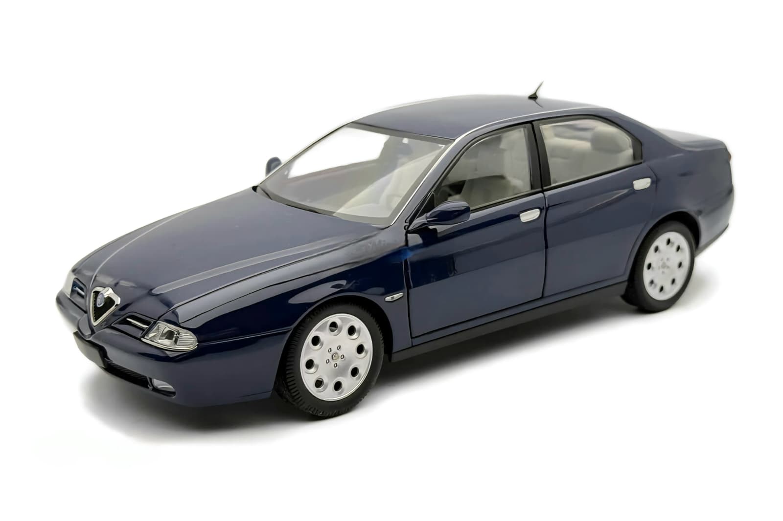 Machetă Alfa Romeo 166 2.0 Twin Spark Mitica Diecast 1 Machetă Alfa Romeo 166 2.0 Twin Spark Mitica Diecast