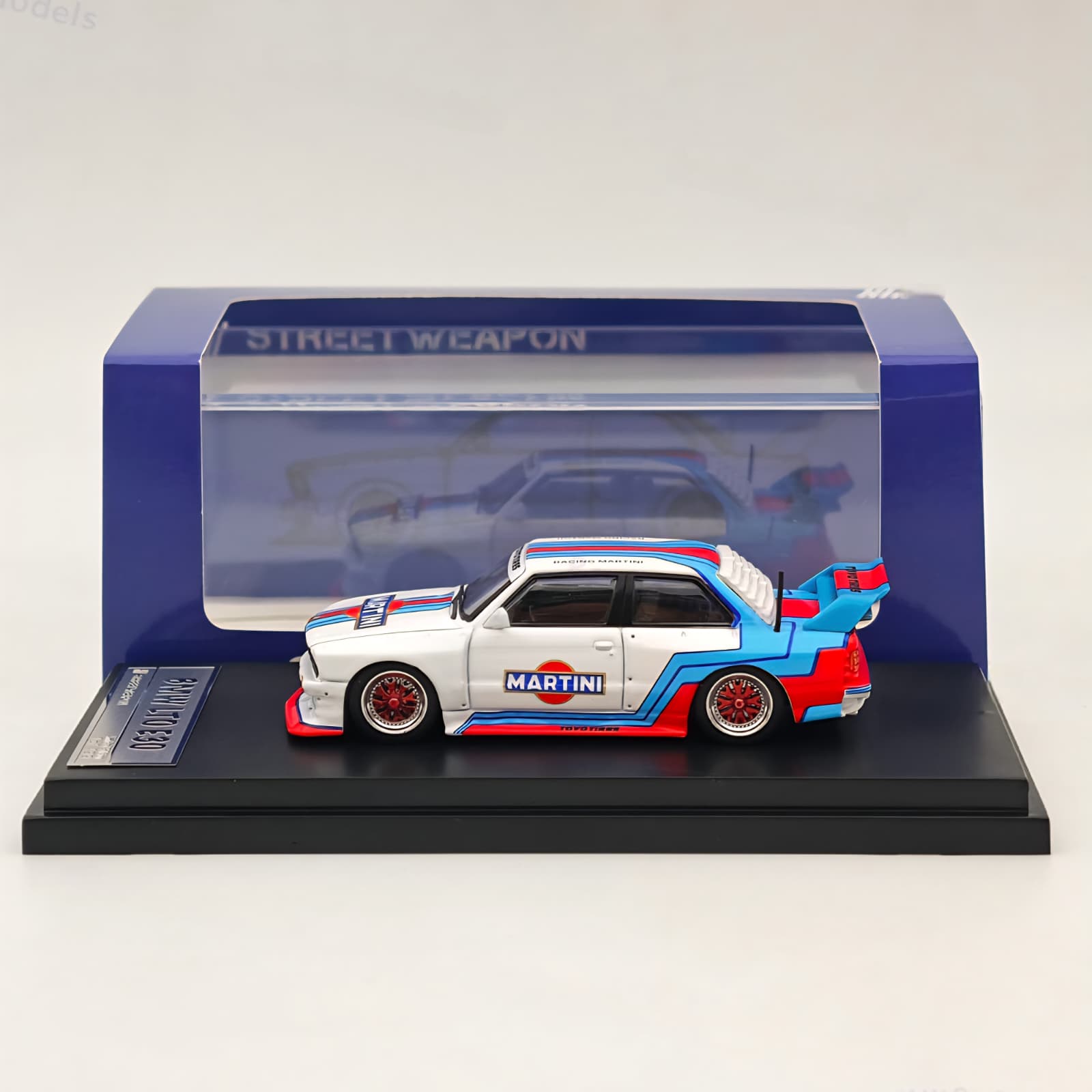 Machetă BMW E30 Martini Livery Street Weapon 1 Machetă BMW E30 Martini Livery Street Weapon