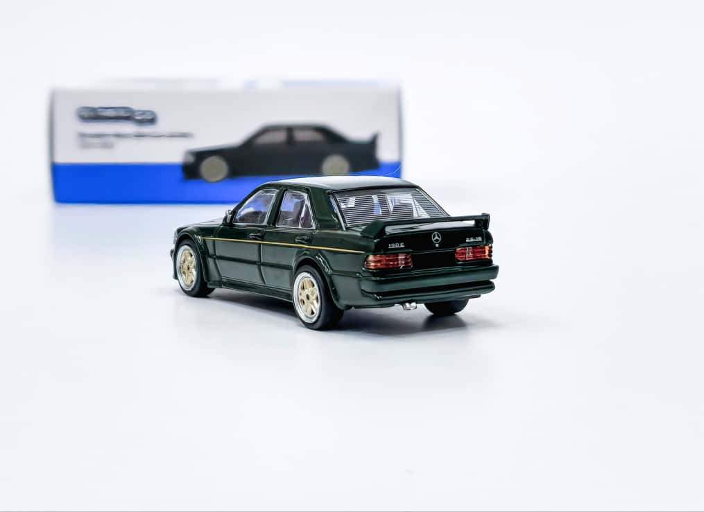 Machetă Mercedes-Benz 190E 2.5-16 EVO I Toyo Tires 1:64 Tarmac 7 Machetă Mercedes-Benz 190E 2.5-16 EVO I Toyo Tires 1:64 Tarmac - imagine 7