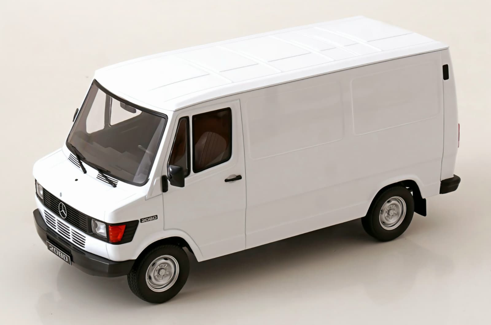 Macheta Mercedes-Benz 208 D Transporter Van 1:18 KK Scale 1 Mercedes-Benz 208 D Transporter Van