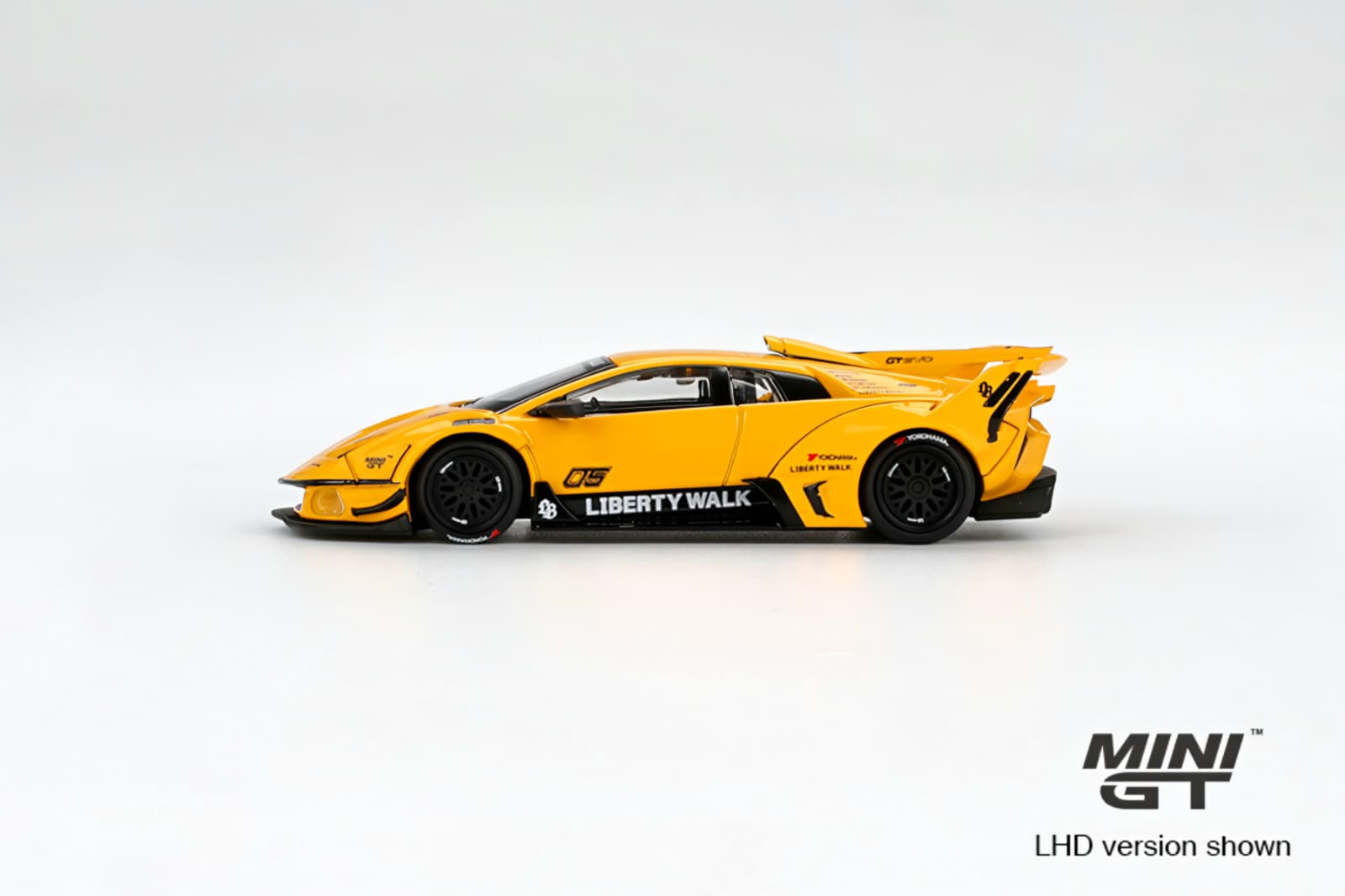 Macheta Lamborghini LB-Silhouette WORKS Murciélago GT Evo 1:64 Mini GT MGT01135 4 Macheta Lamborghini LB-Silhouette WORKS Murciélago GT Evo 1:64 Mini GT MGT01135 - imagine 4