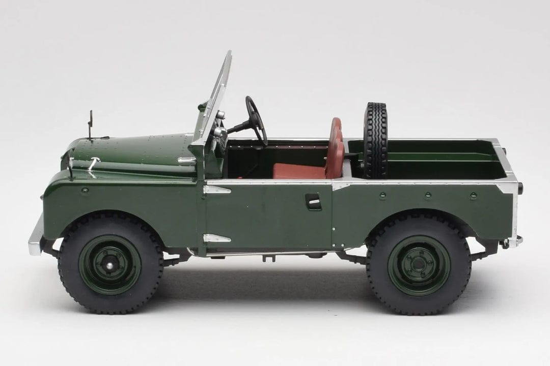 Macheta Land Rover Series I 1957 1:18 MCG 2 Macheta Land Rover Series I 1957 1:18 MCG - imagine 2