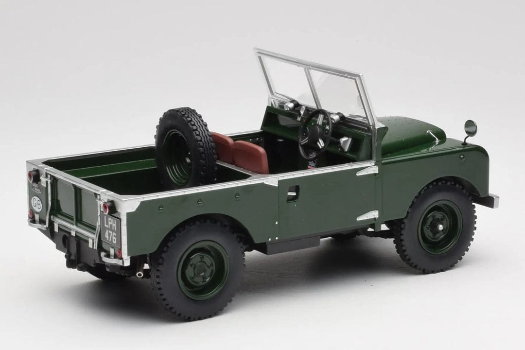 Macheta Land Rover Series I 1957 1:18 MCG 3 Macheta Land Rover Series I 1957 1:18 MCG - imagine 3