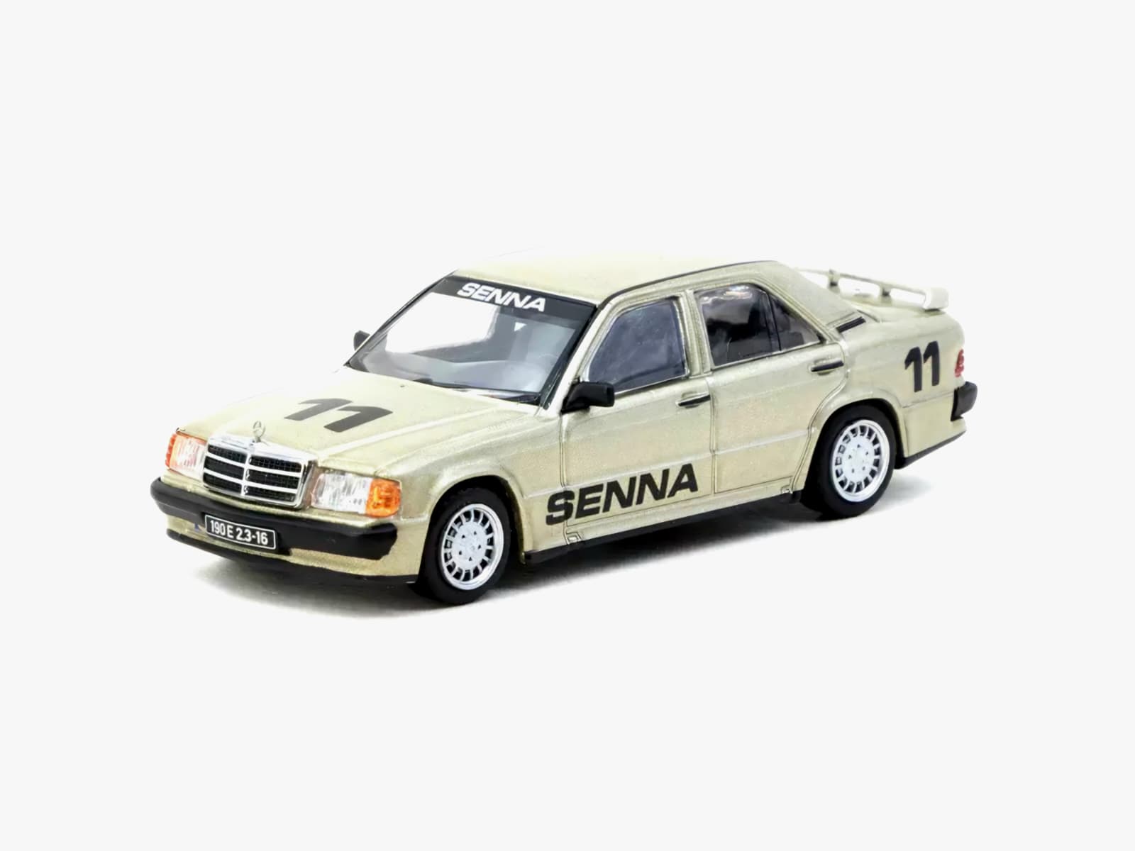 Macheta Mercedes-Benz 190 E 2.3-16 „Ayrton Senna” Race of Champions 1984 1:64 Tarmac Works 2 Macheta Mercedes-Benz 190 E 2.3-16 „Ayrton Senna” Race of Champions 1984 1:64 Tarmac Works - imagine 2