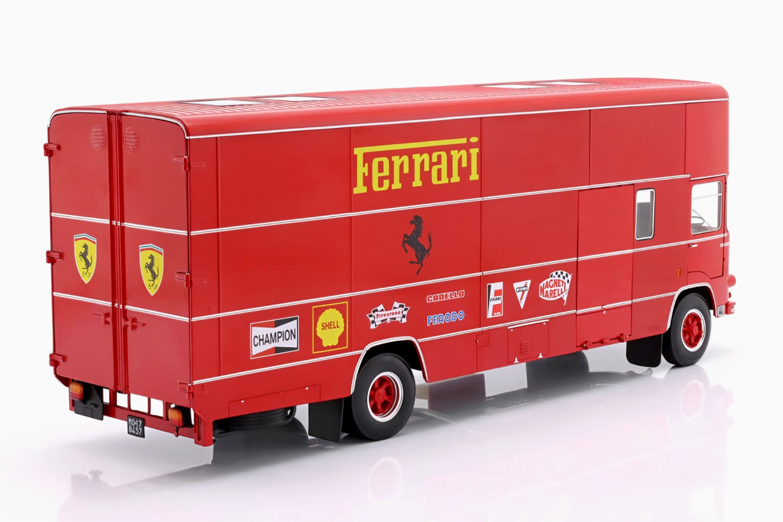 Macheta Fiat OM 150 Rolfo Scuderia Ferrari Race Car Transporter 1:18 WERK83 2 Macheta Fiat OM 150 Rolfo Scuderia Ferrari Race Car Transporter 1:18 WERK83 - imagine 2