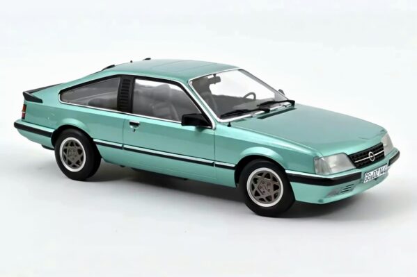 Opel Monza 1
