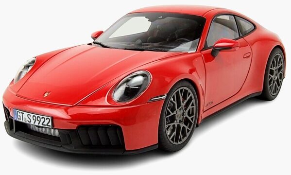 Porsche 911 Carrera 4 GTS