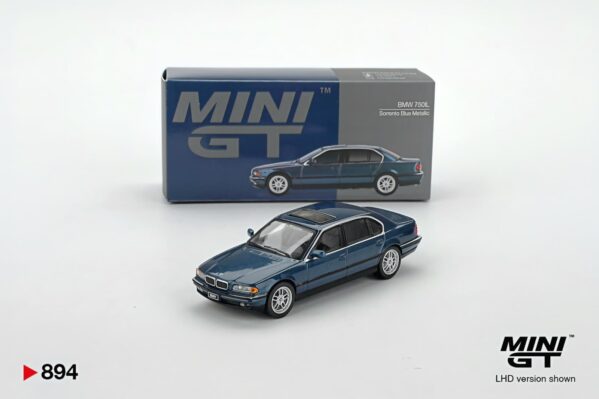 BMW 750iL (E38) 4