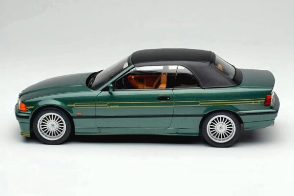 Macheta BMW Alpina B3 3.2 (E36) Cabriolet 1:18 MCG (Model Car Group)