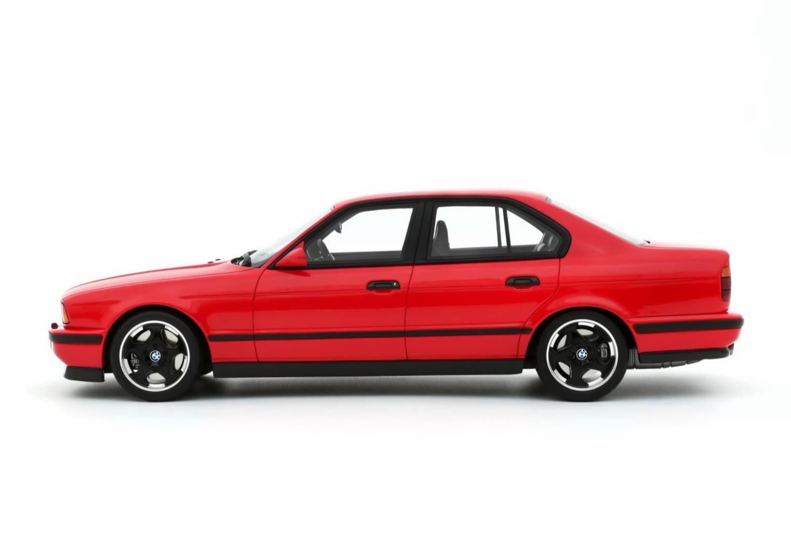 Macheta BMW E34 M5 20 Jahre 1:18 Otto Models 7 Macheta BMW E34 M5 20 Jahre 1:18 Otto Models - imagine 7