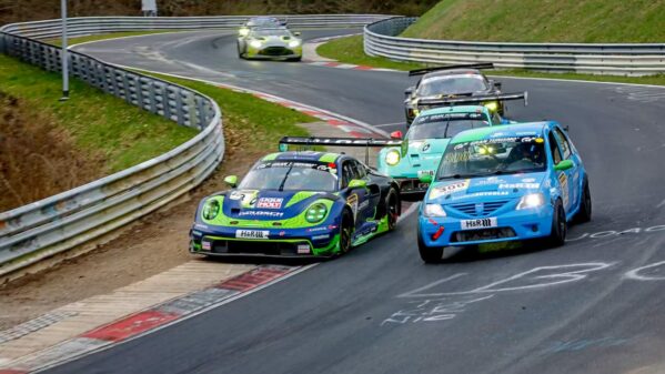 Macheta Dacia Logan #300 – 24 Hours Nürburgring 2026 1:43 Spark Models