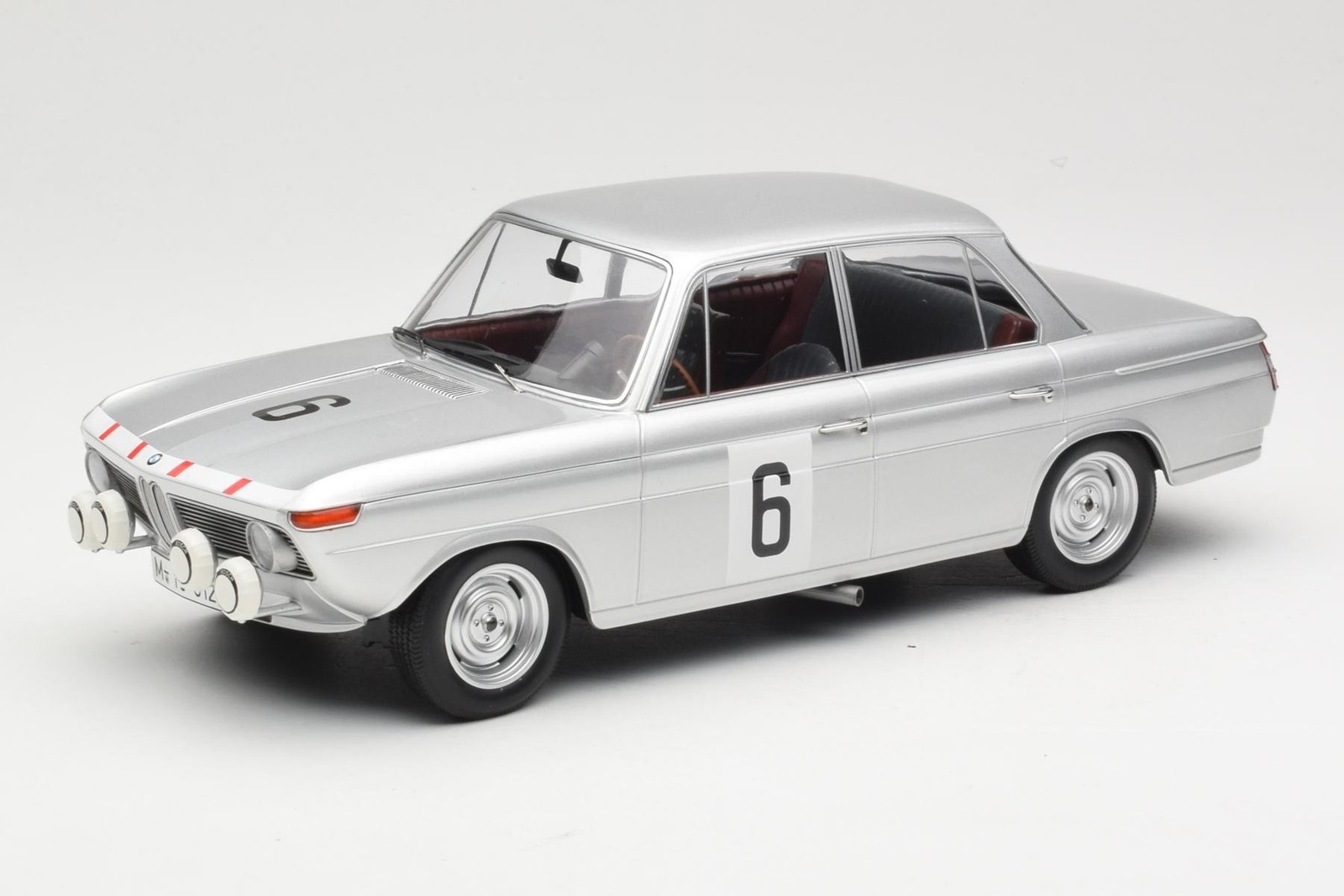Machetă BMW 1800 TiSA Spa 24 Hours 1:18 Minichamps 1 BMW 1800 TiSA 1
