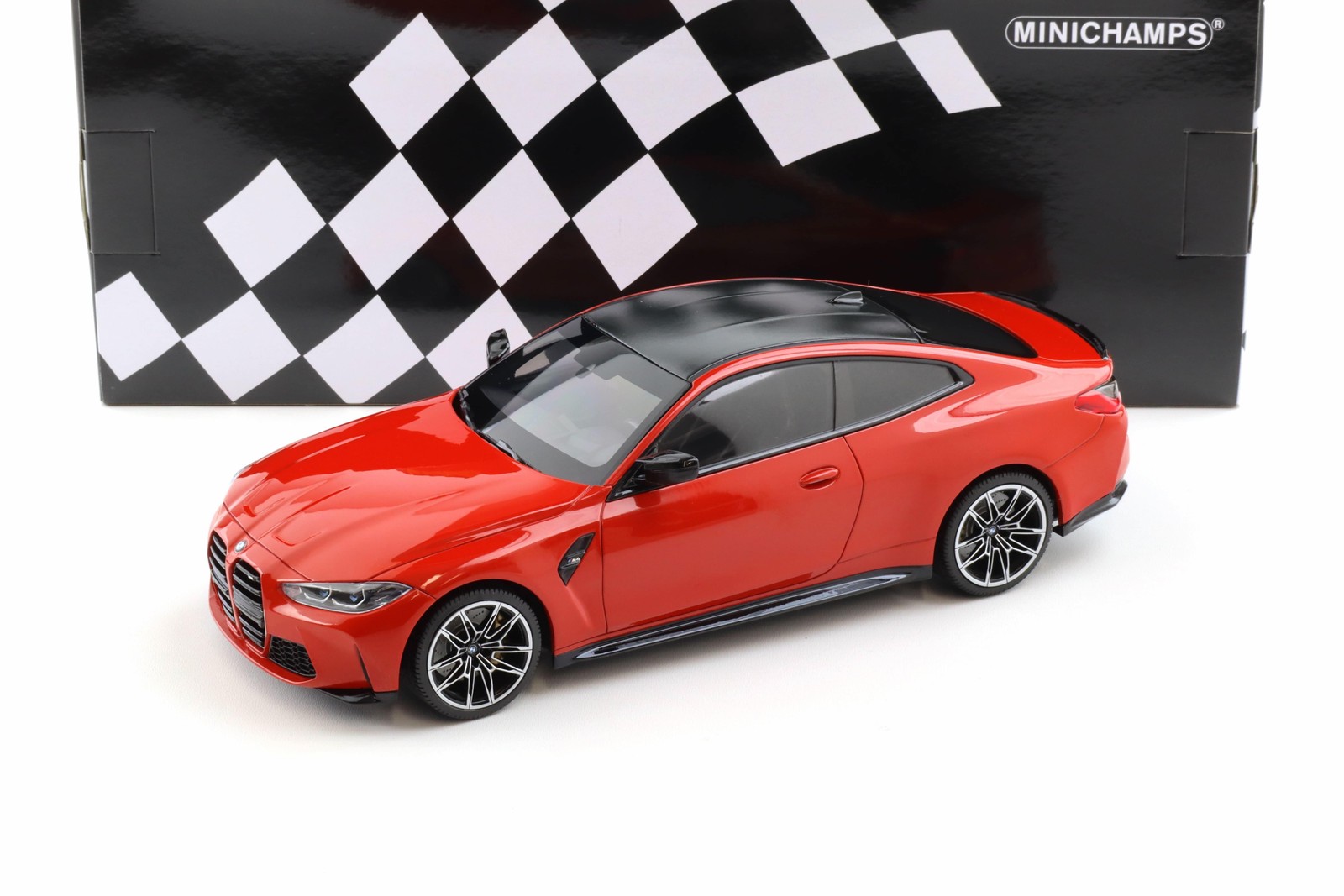 Machetă BMW M4 1:18 Minichamps 1 BMW M4 3