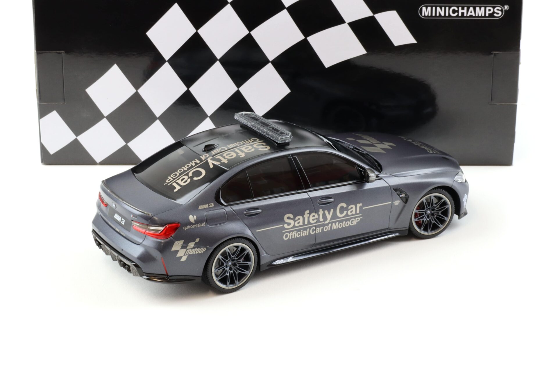 Machetă BMW M3 Safety Car 1:18 Minichamps 3 Machetă BMW M3 Safety Car 1:18 Minichamps - imagine 3
