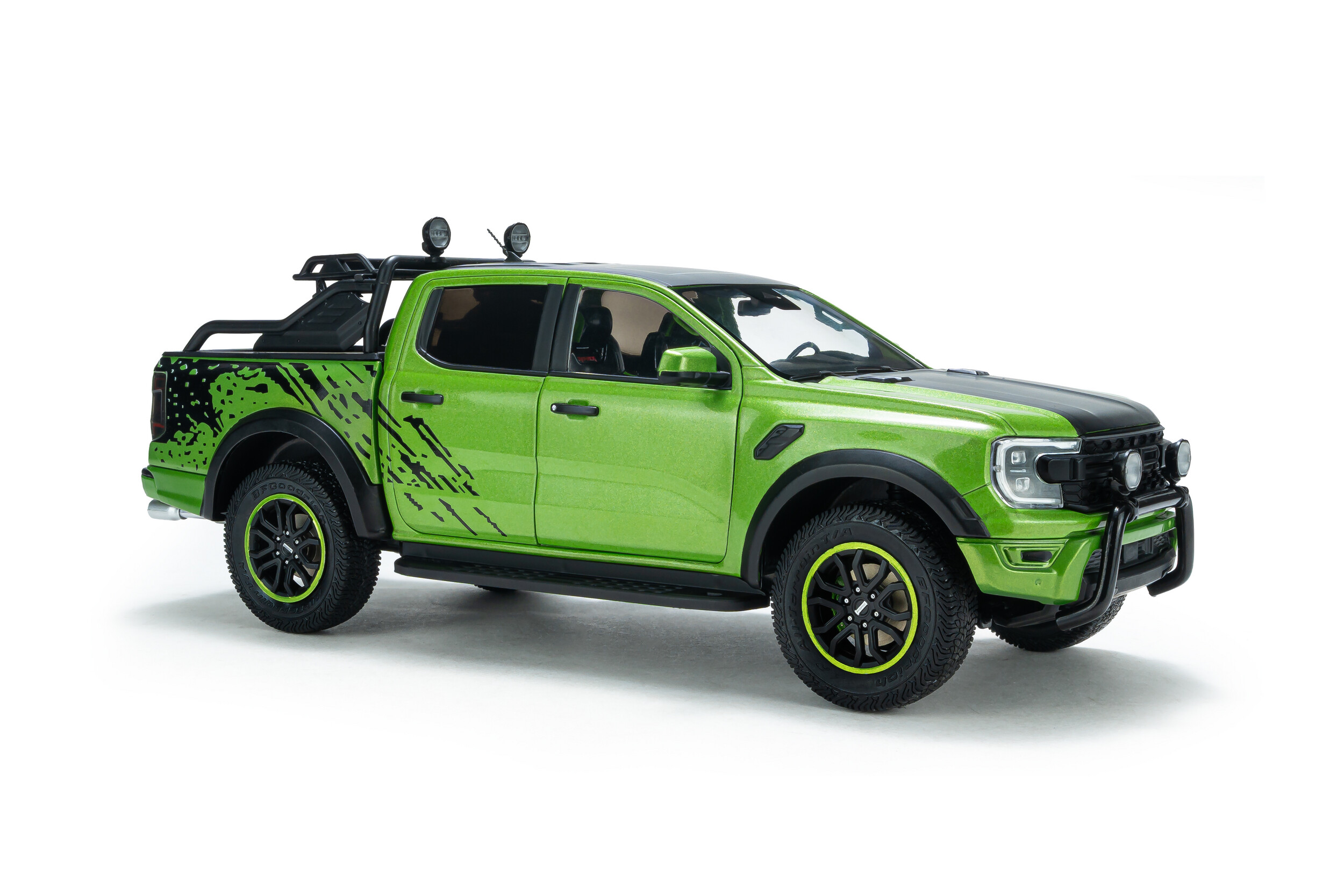 Machetă Ford Ranger Raptor 1:18 Solido Works 5 Machetă Ford Ranger Raptor 1:18 Solido Works - imagine 5