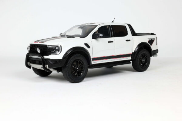 1-18-ford-ranger-raptor-ice-white-2024-02