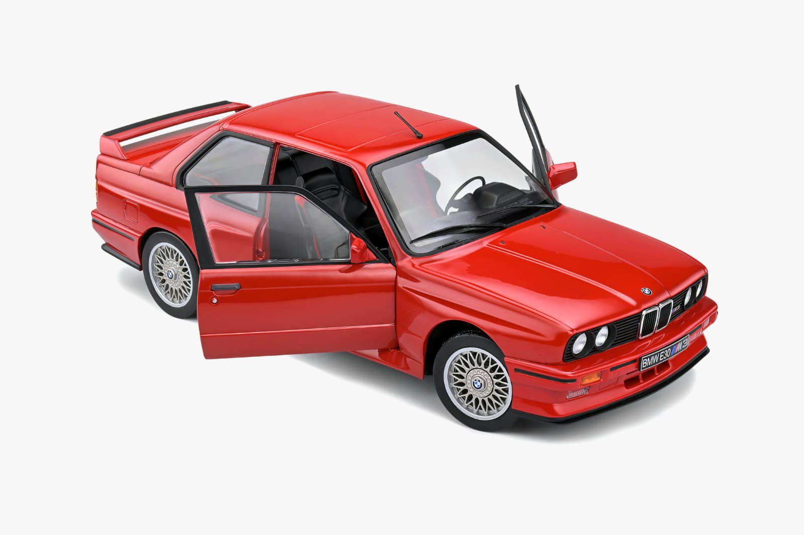 Macheta BMW M3 E30 Sport Evo 1:18 Solido 3 Macheta BMW M3 E30 Sport Evo 1:18 Solido - imagine 3
