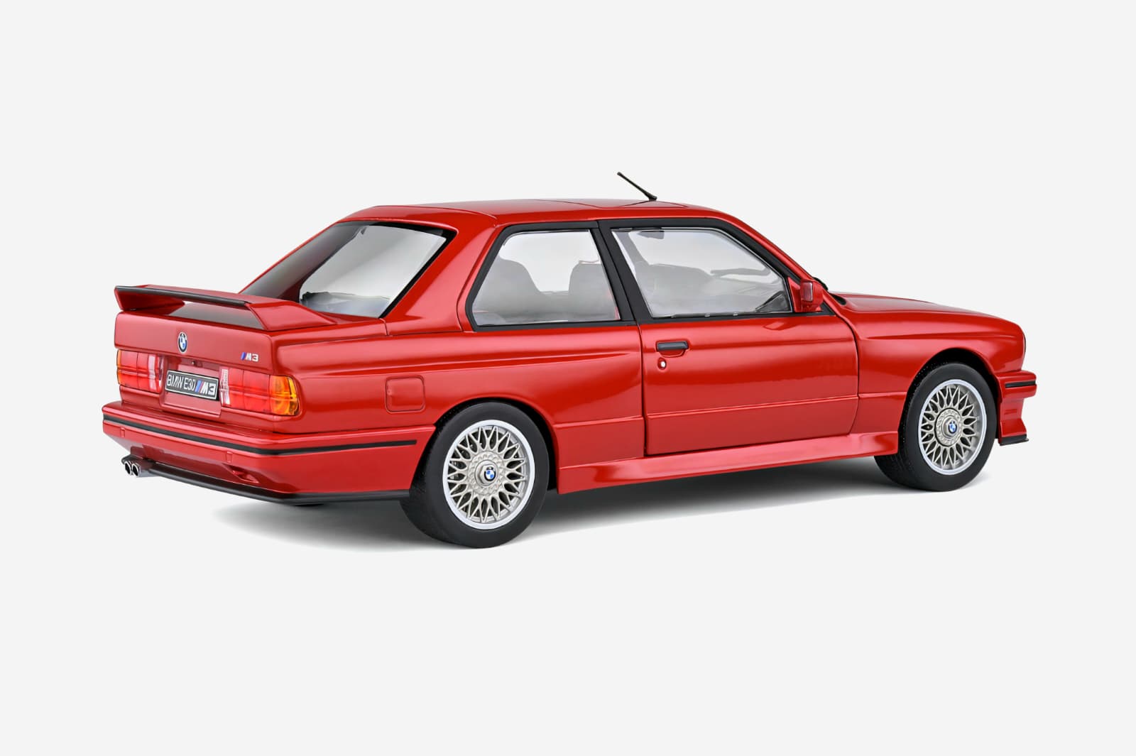 Macheta BMW M3 E30 Sport Evo 1:18 Solido 6 Macheta BMW M3 E30 Sport Evo 1:18 Solido - imagine 6