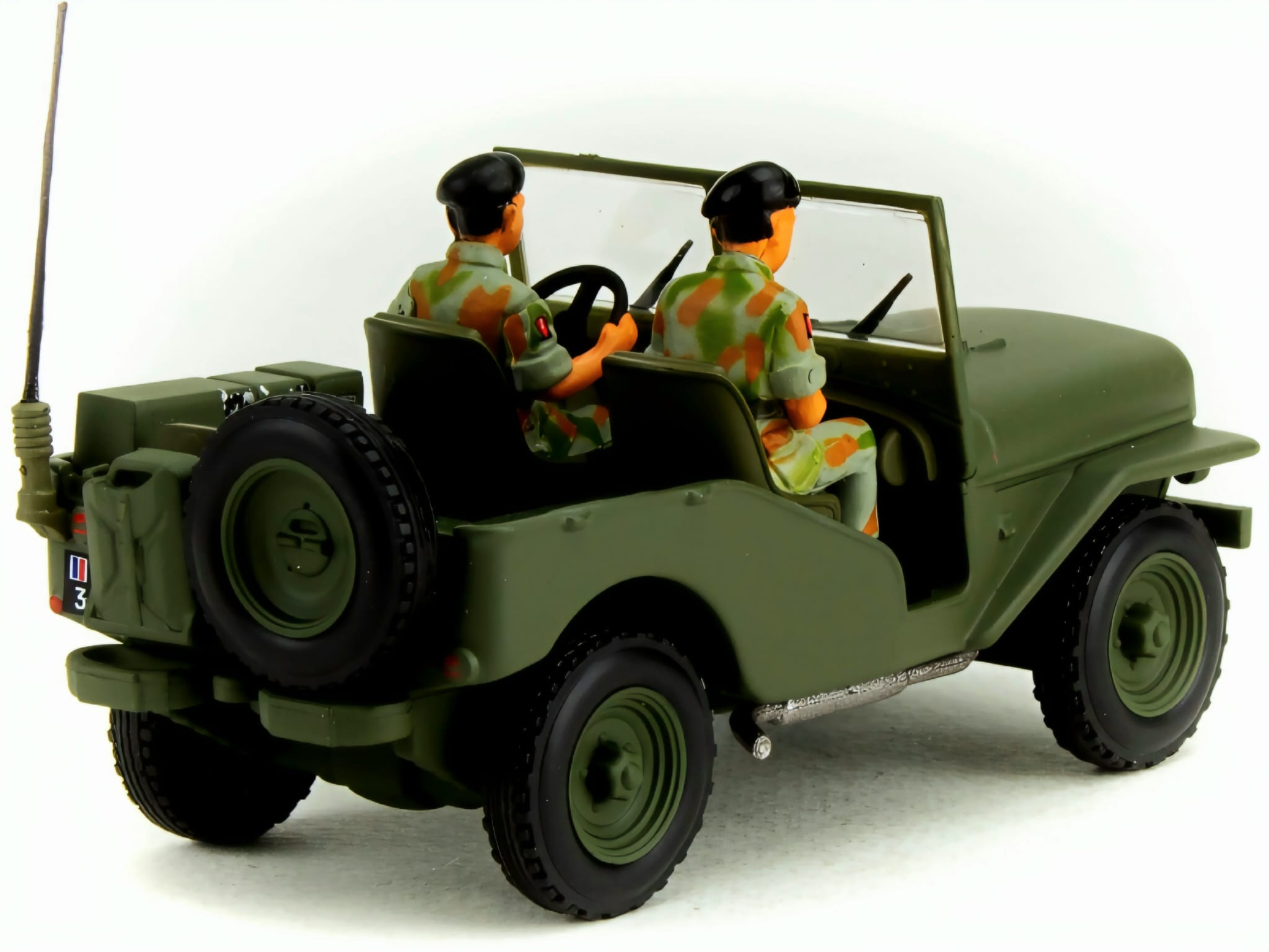 Macheta Jeep Delahaye cu figurine 1:43 IXO Models 3 Macheta Jeep Delahaye cu figurine 1:43 IXO Models - imagine 3