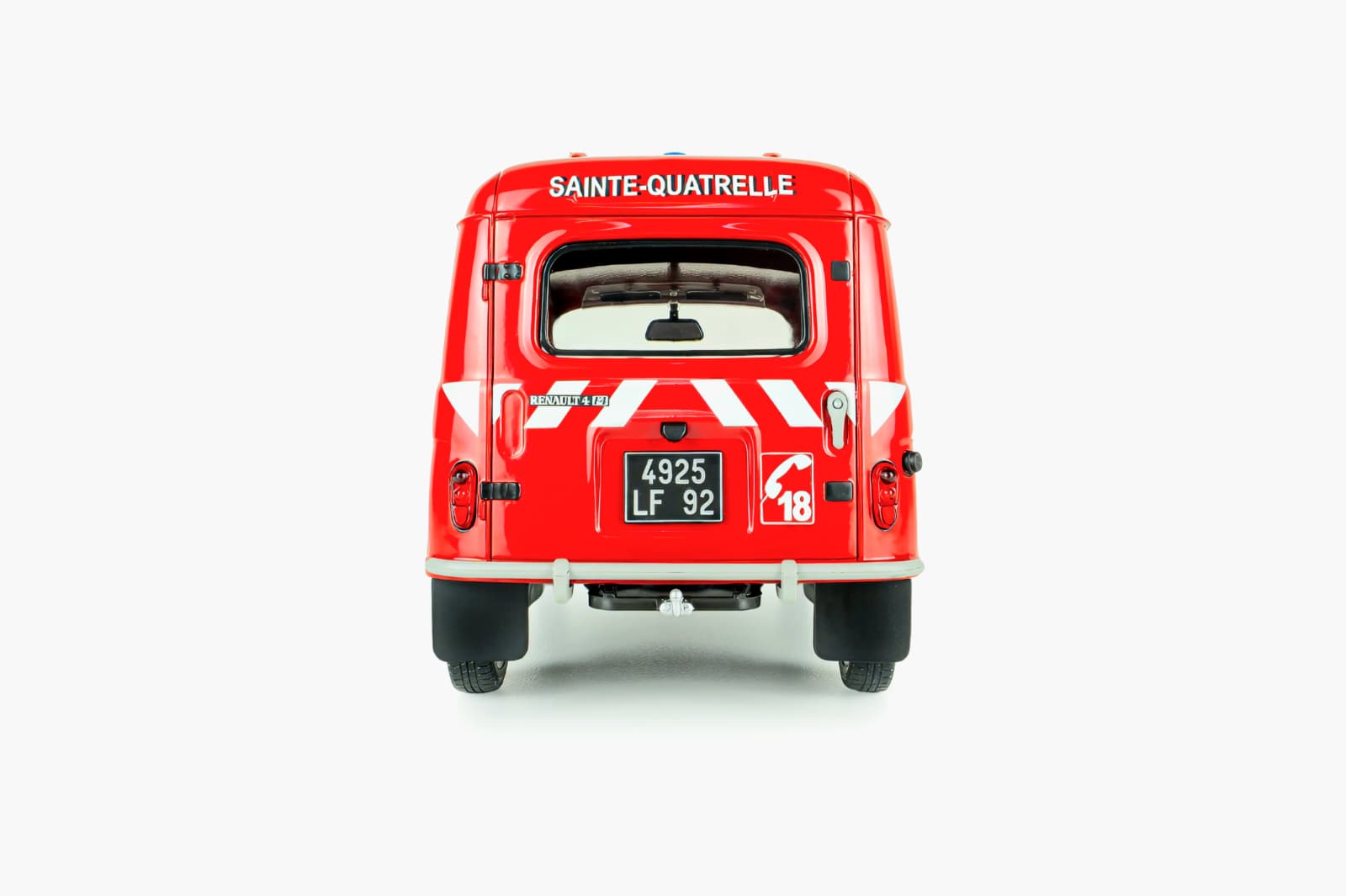 Macheta Renault 4L F4 Pompieri 1:18 Solido 2 Macheta Renault 4L F4 Pompieri 1:18 Solido - imagine 2
