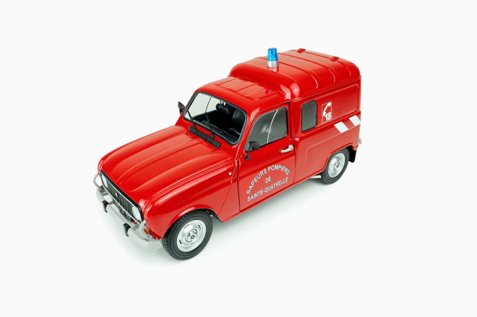 Macheta Renault 4L F4 Pompieri 1:18 Solido 3 Macheta Renault 4L F4 Pompieri 1:18 Solido - imagine 3