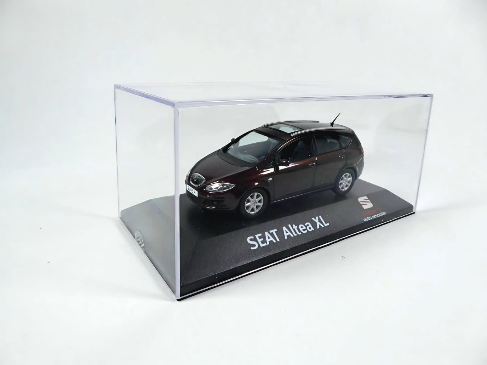 Macheta SEAT Altea XL 1:43 Fischer Dealer Edition 5 Macheta SEAT Altea XL 1:43 Fischer Dealer Edition - imagine 5