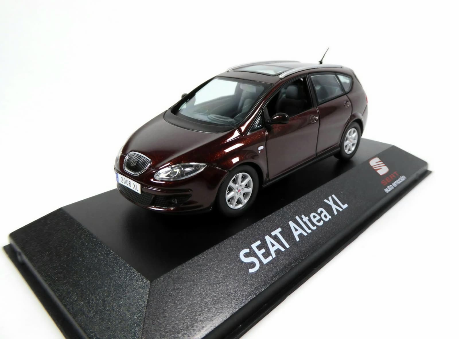 Macheta SEAT Altea XL 1:43 Fischer Dealer Edition 1 SEAT Altea XL