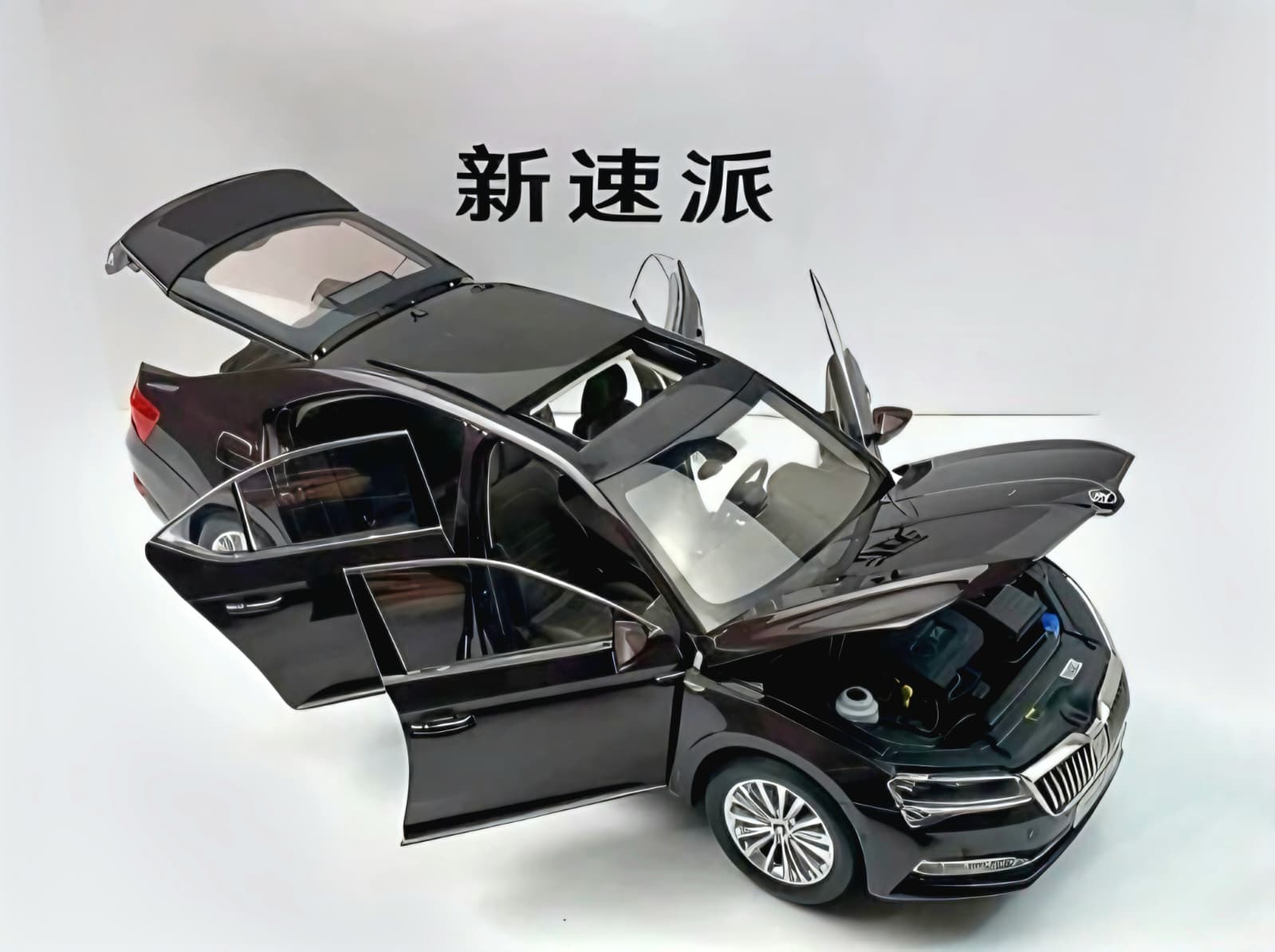 Macheta Škoda Superb 1:18 Paudi Models 5 Macheta Škoda Superb 1:18 Paudi Models - imagine 5