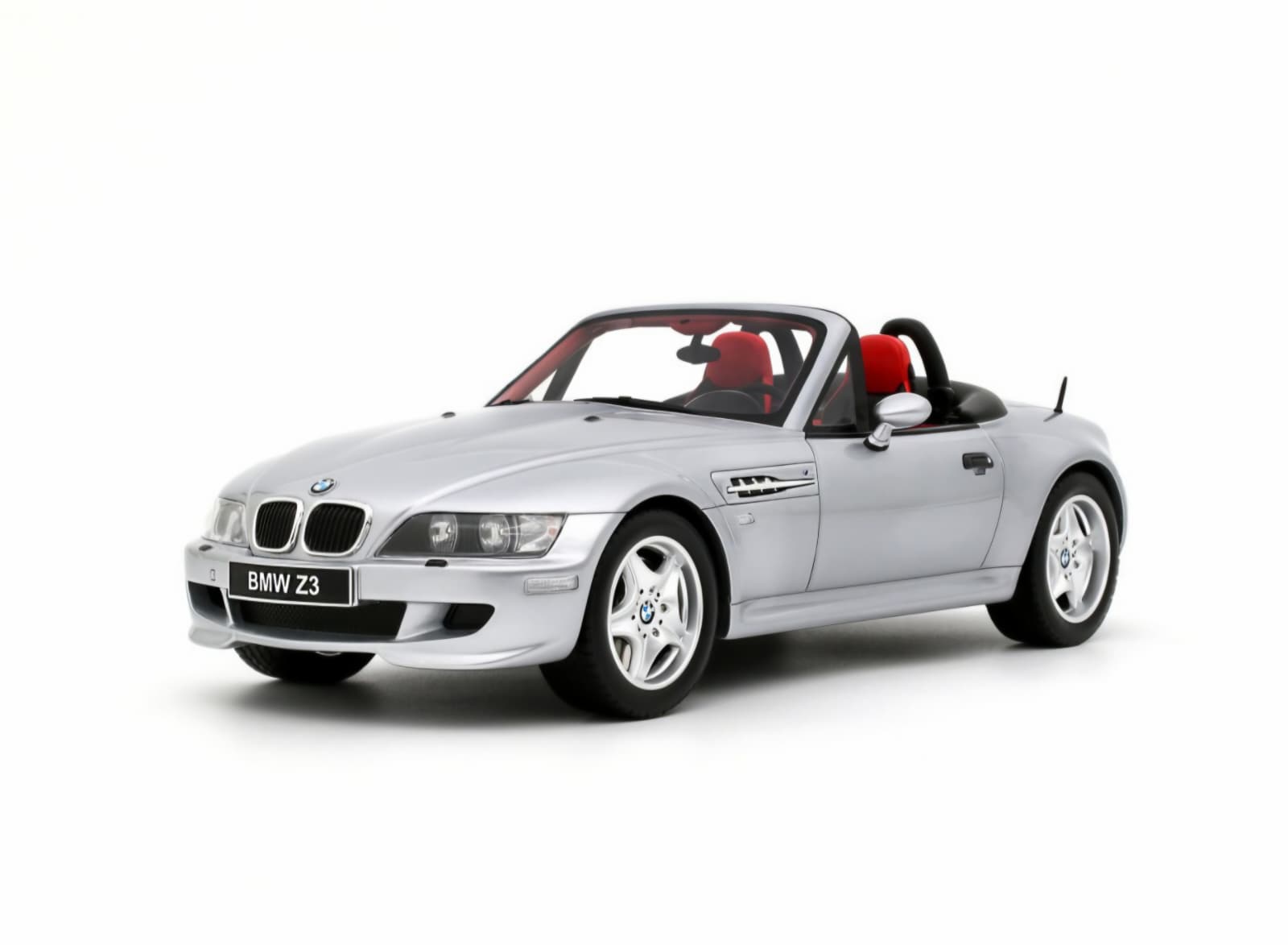 Macheta BMW Z3 M Roadster 1:18 OttOmobile 1 BMW Z3 M Roadster 2