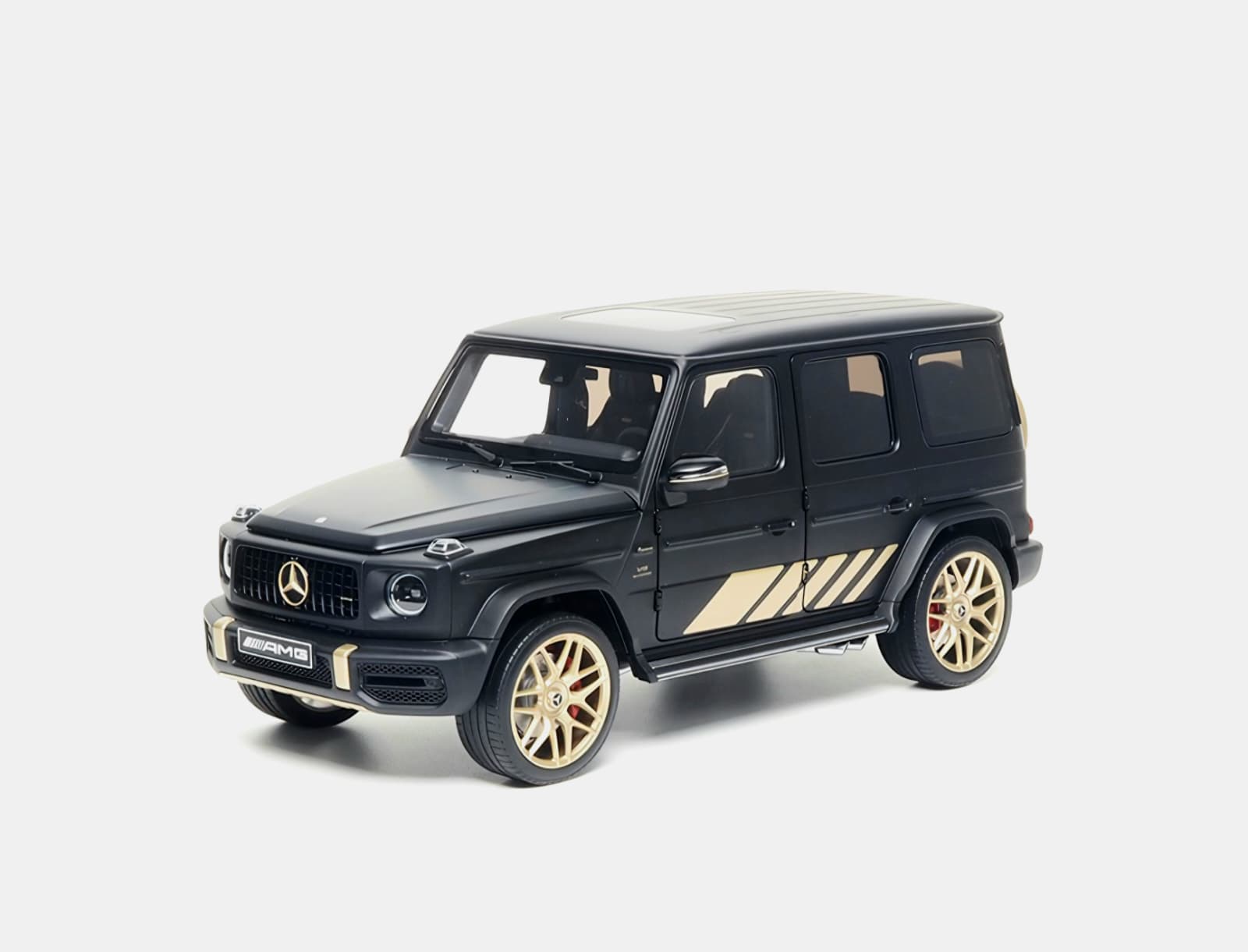 Macheta Mercedes-Benz G-Class G63 AMG (W463) V8 Biturbo Grand Edition Designo 1:18 Almost Real 6 Macheta Mercedes-Benz G-Class G63 AMG (W463) V8 Biturbo Grand Edition Designo 1:18 Almost Real - imagine 6
