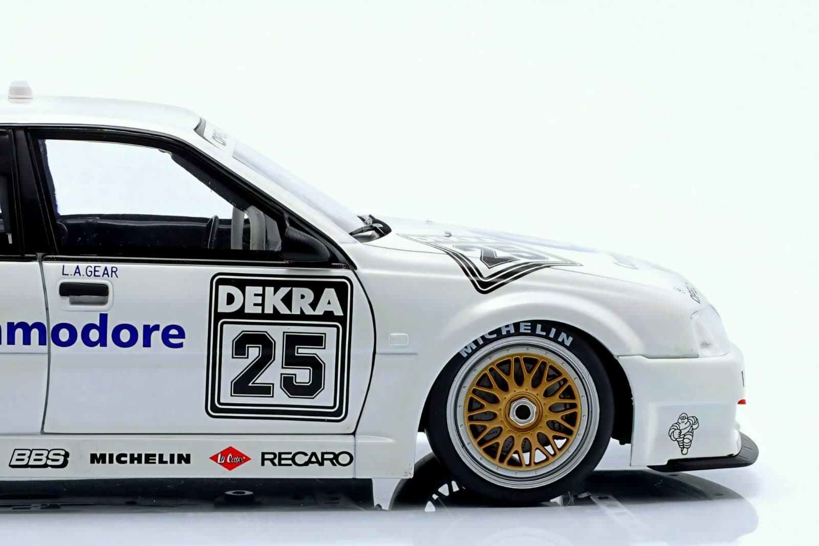 Macheta Opel Omega 3000 EVO 500 Team 1:18 Werk83 4 Macheta Opel Omega 3000 EVO 500 Team 1:18 Werk83 - imagine 4